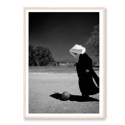Nun Plays Futbol